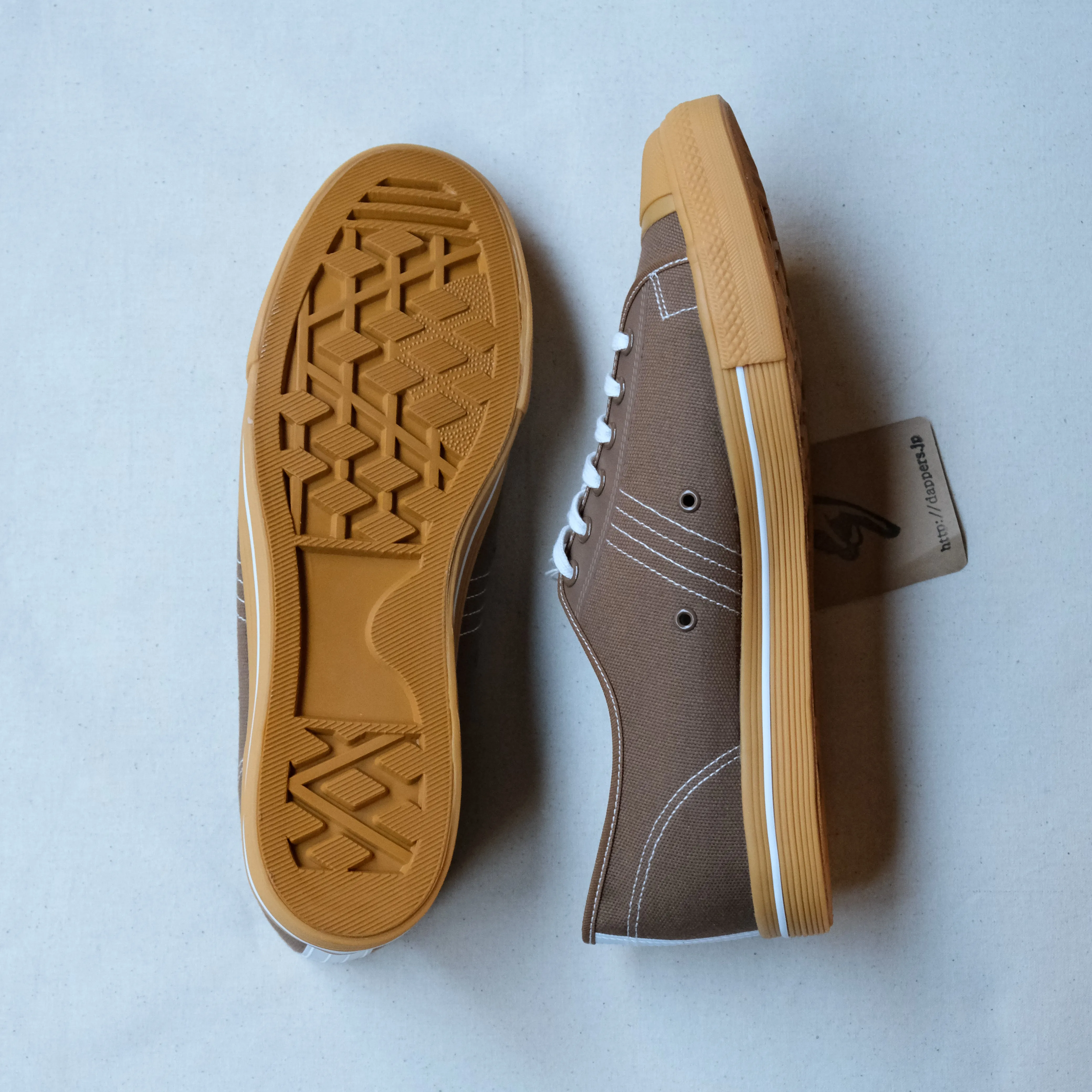 Dapper's Canvas Sneakers