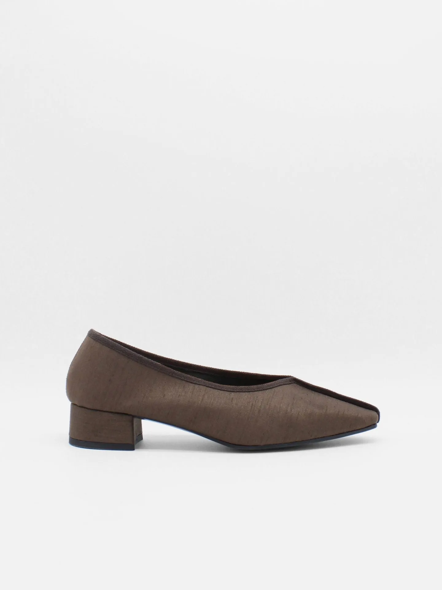 Gina Slipper in cacao