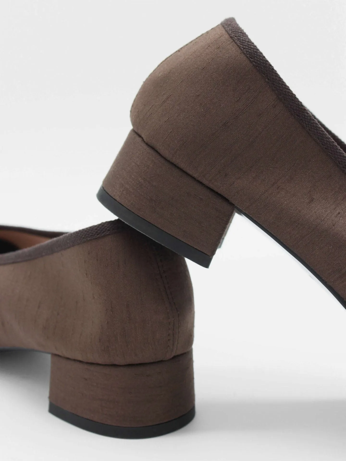 Gina Slipper in cacao