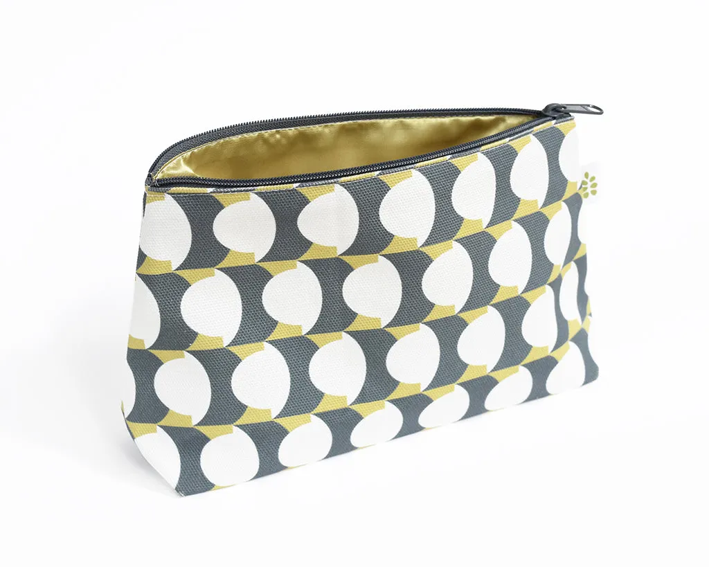 Hercule Zipper Pouch – Moss Green (10" x 6" x 3")