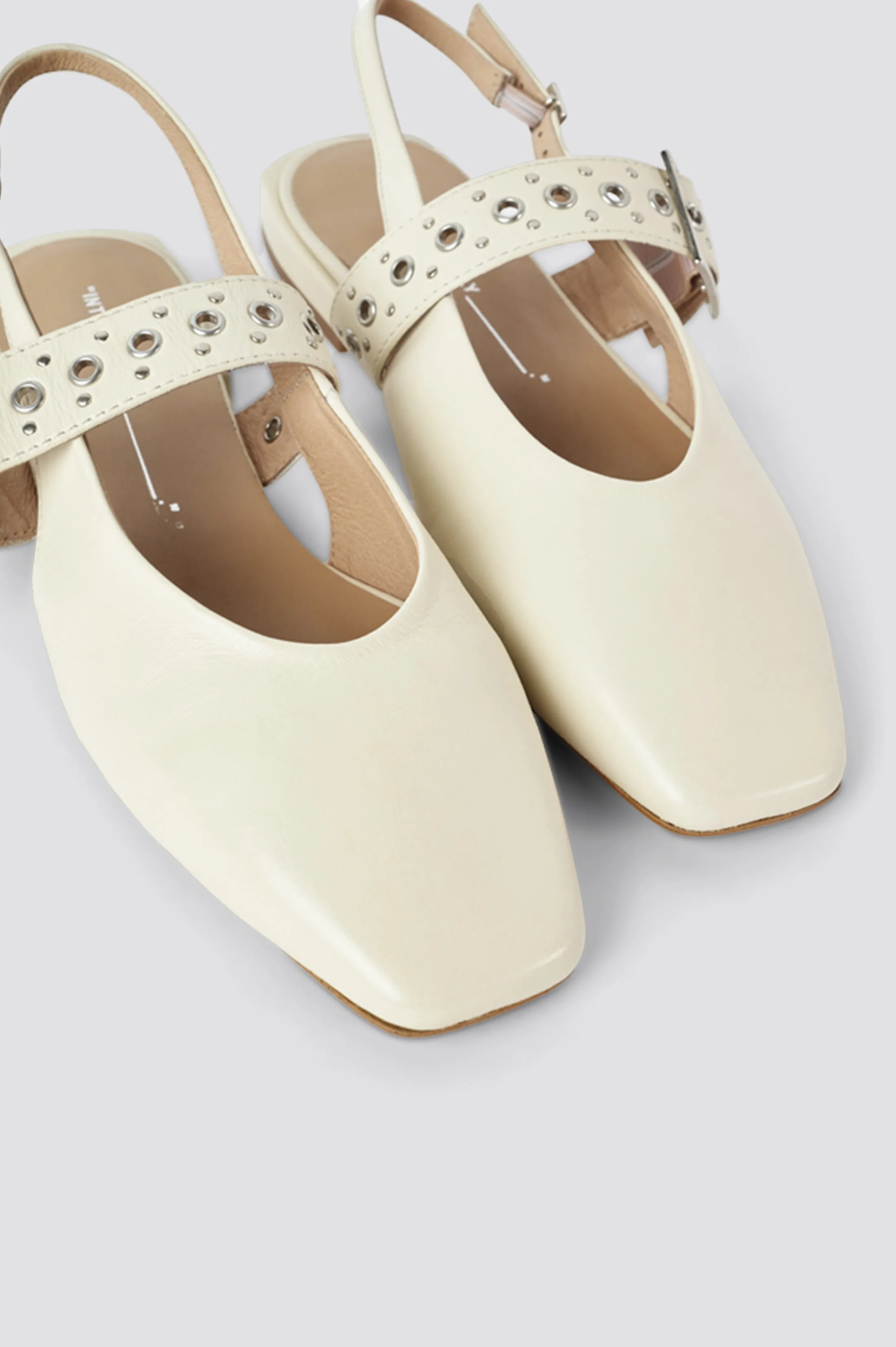 INTENTIONALLY BLANK PEARL BALLET FLAT - CREAM