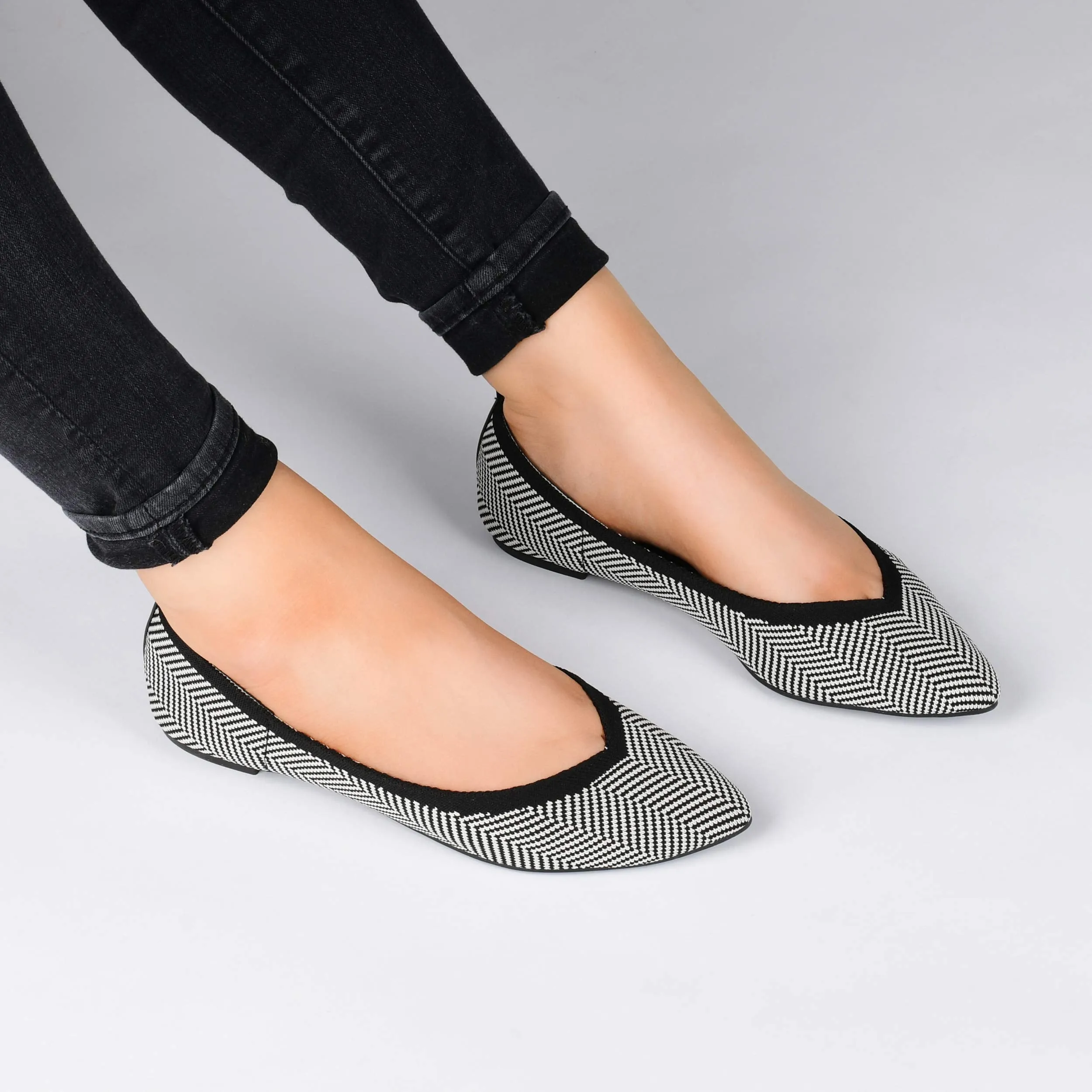 Journee Womens Karise Tru Comfort Foam Slip On Pointed Toe Ballet Flats