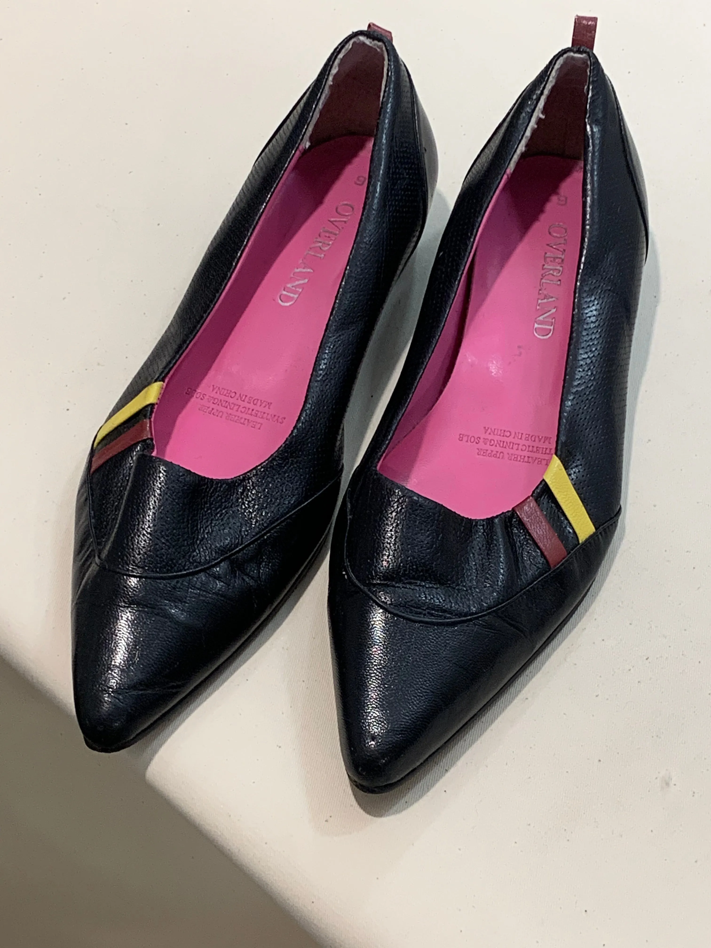 Leather flats with sporty stripes, 40