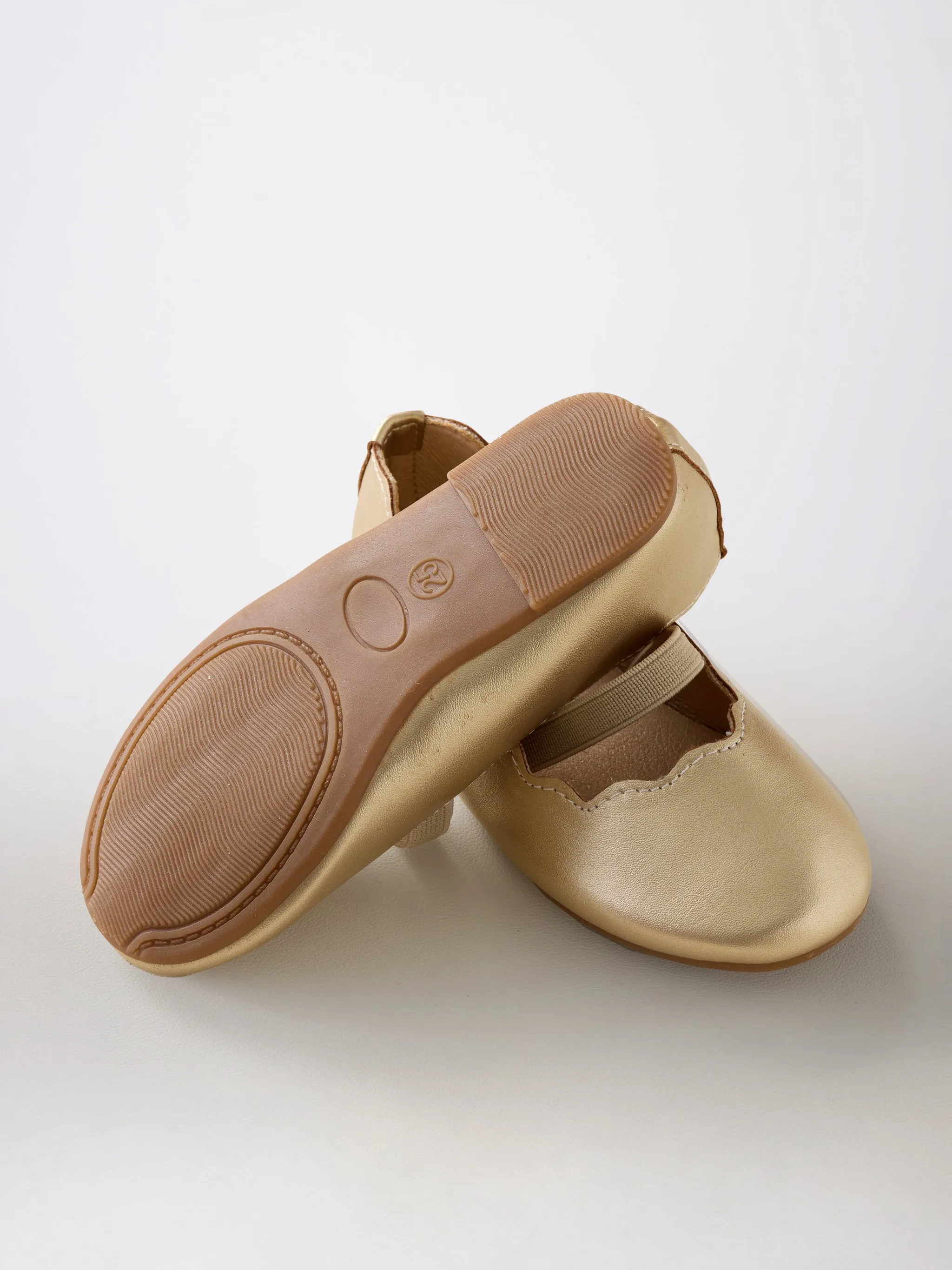 LEATHER FLATS