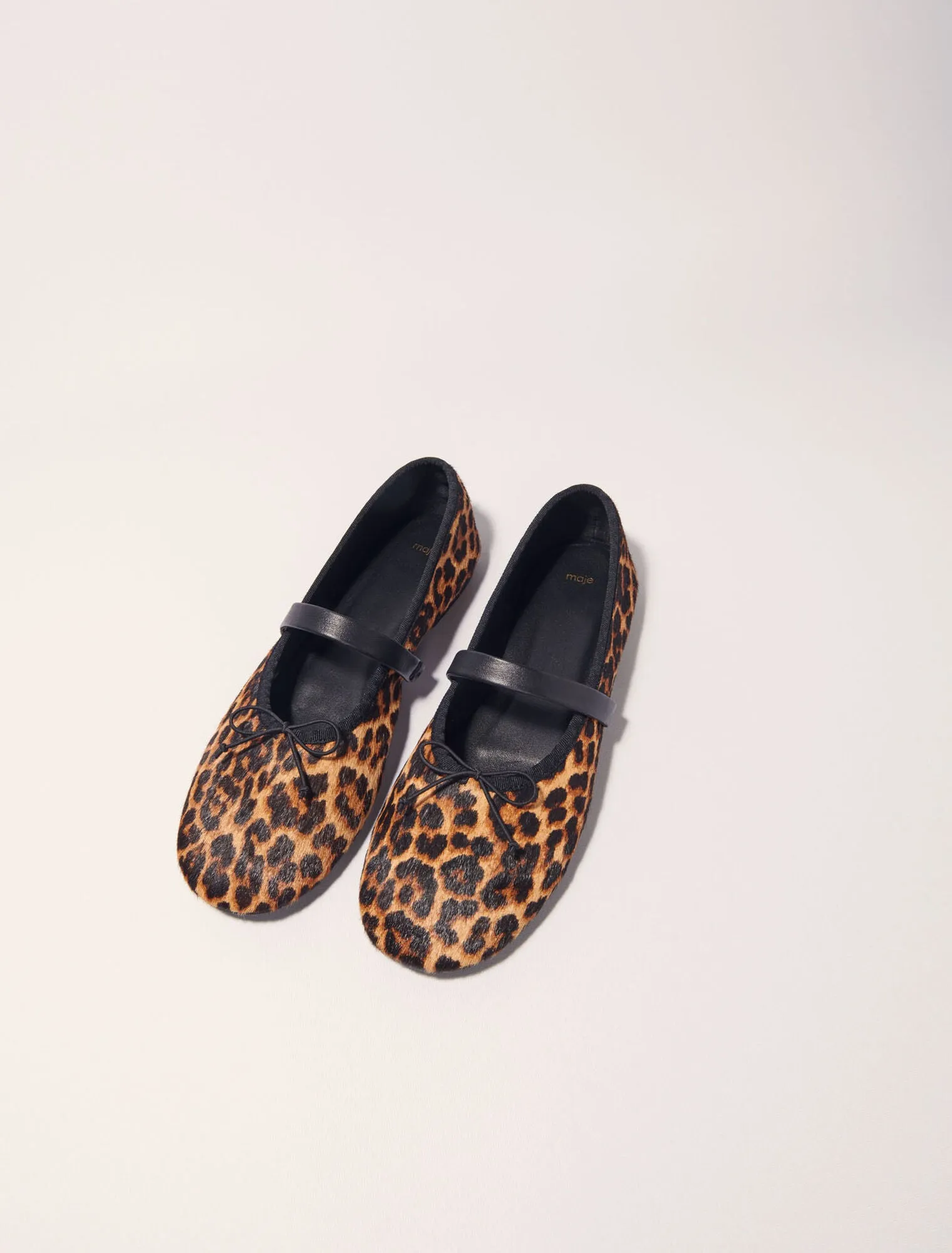 Leopard-effect leather ballet flats