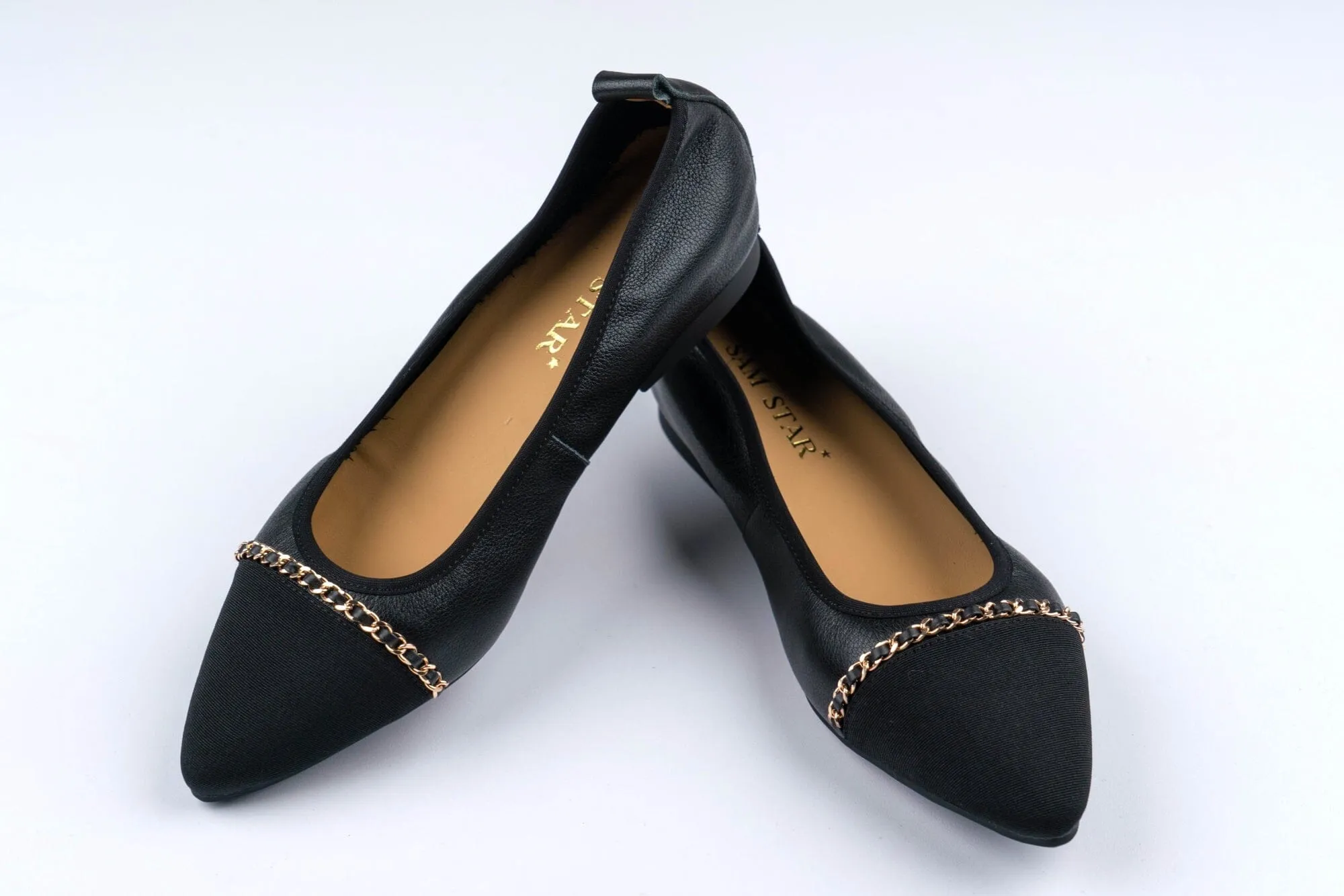 SS23001  Pointy Leather pumps with chain detail and extra cushion( new arrival )