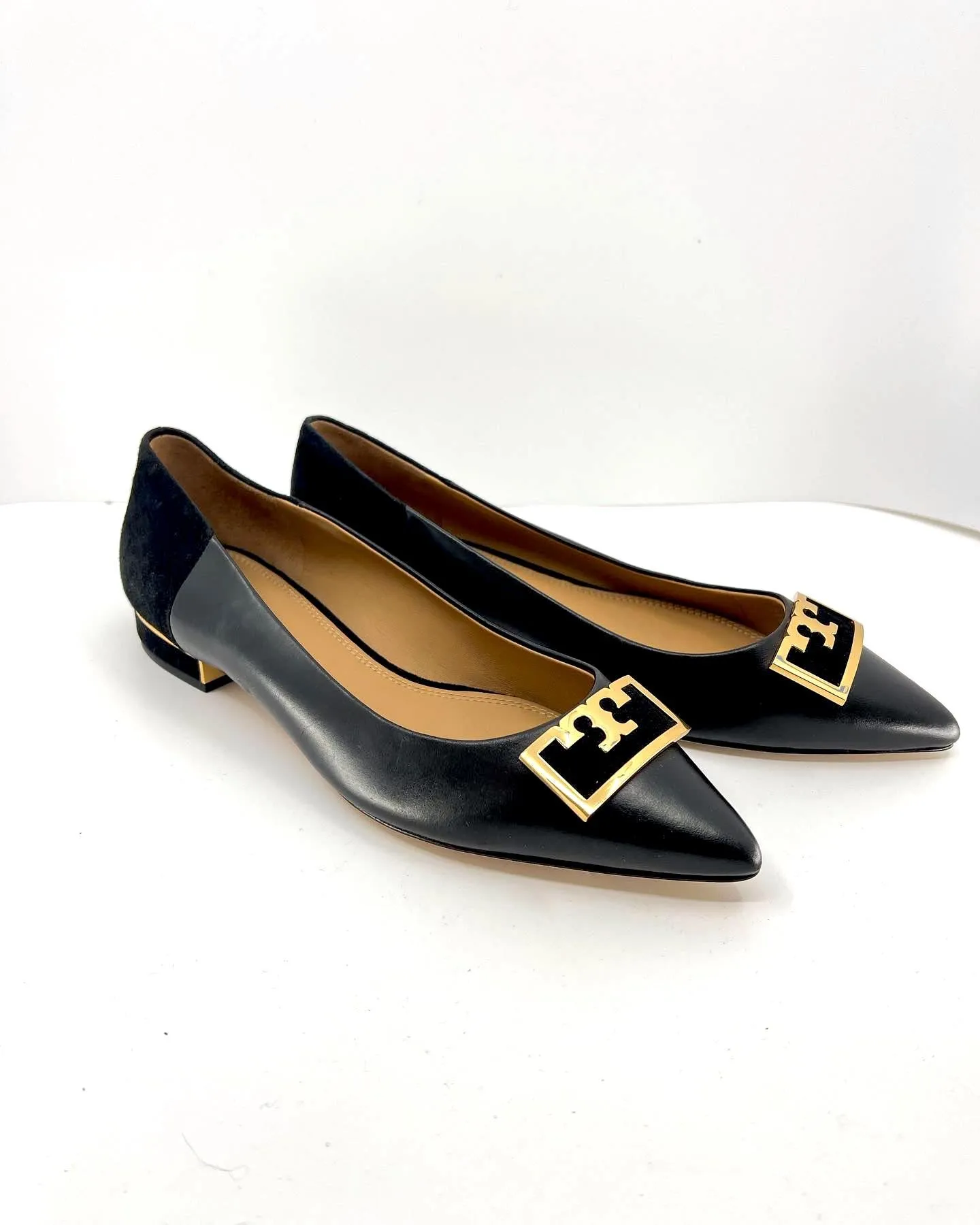 TORY BURCH GIGI CALFSKIN LEATHER AND SUEDE POINTED TOE SHOES