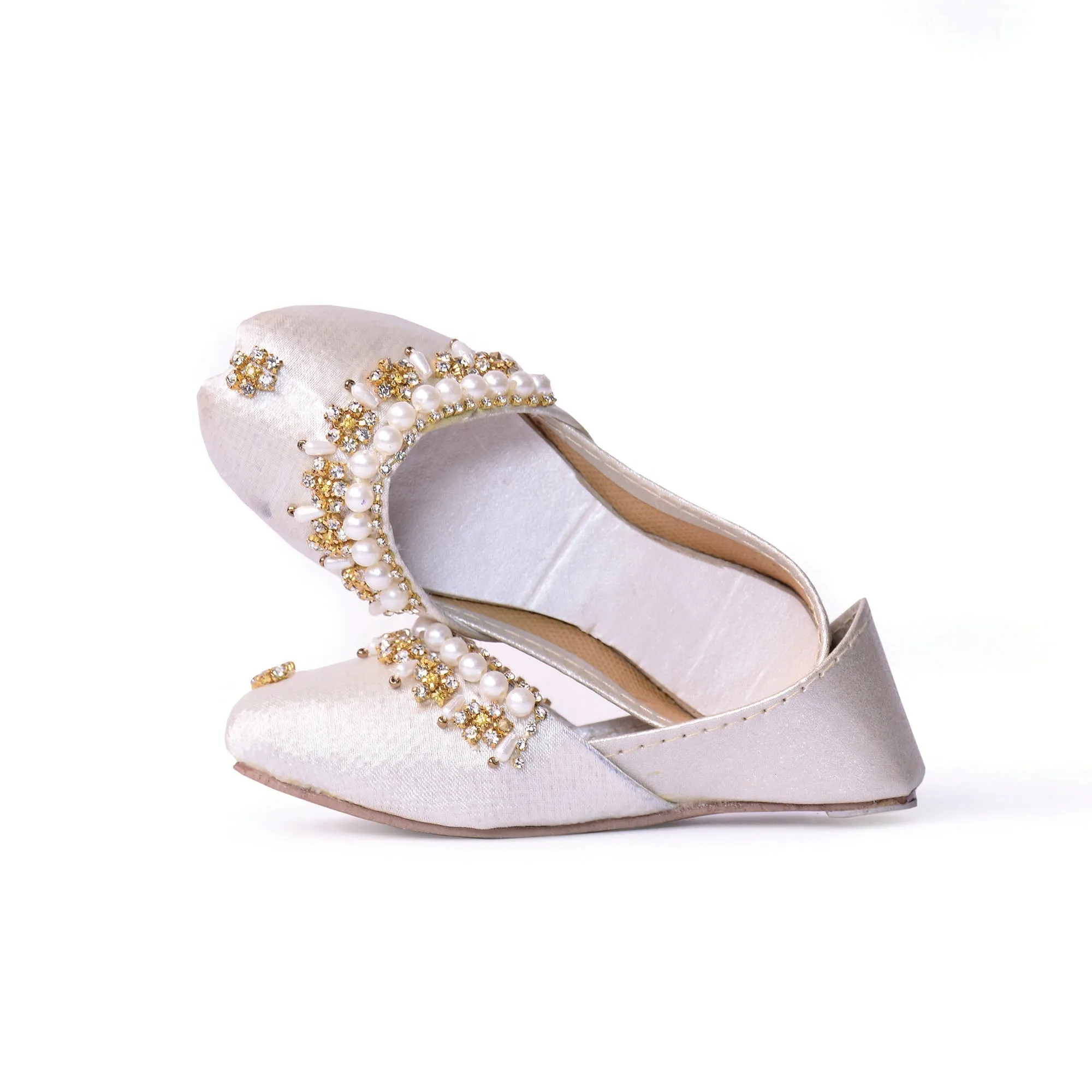 White Blush Khussa