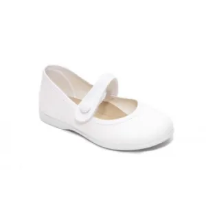 White canvas mary jane